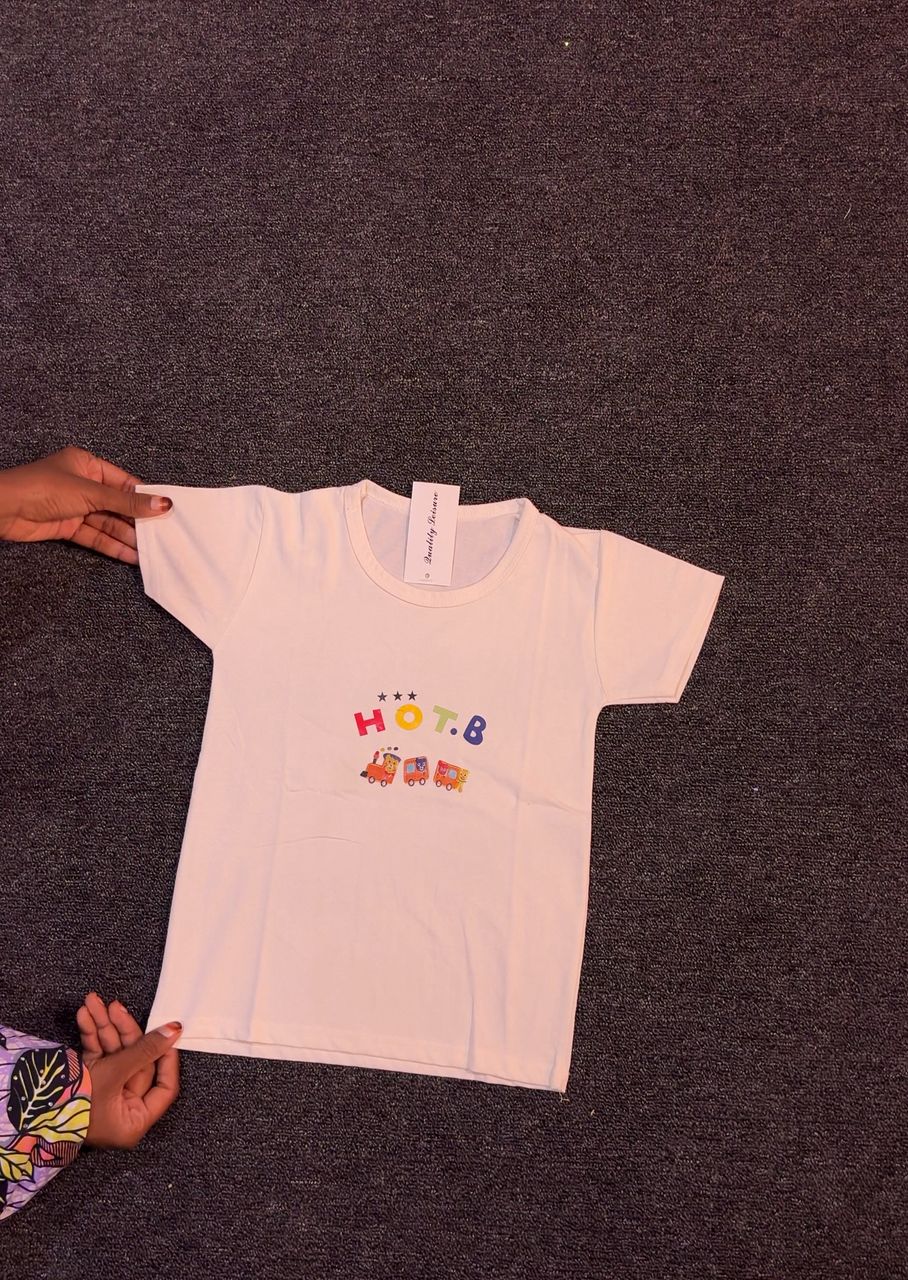 Kids roundneck tshirt